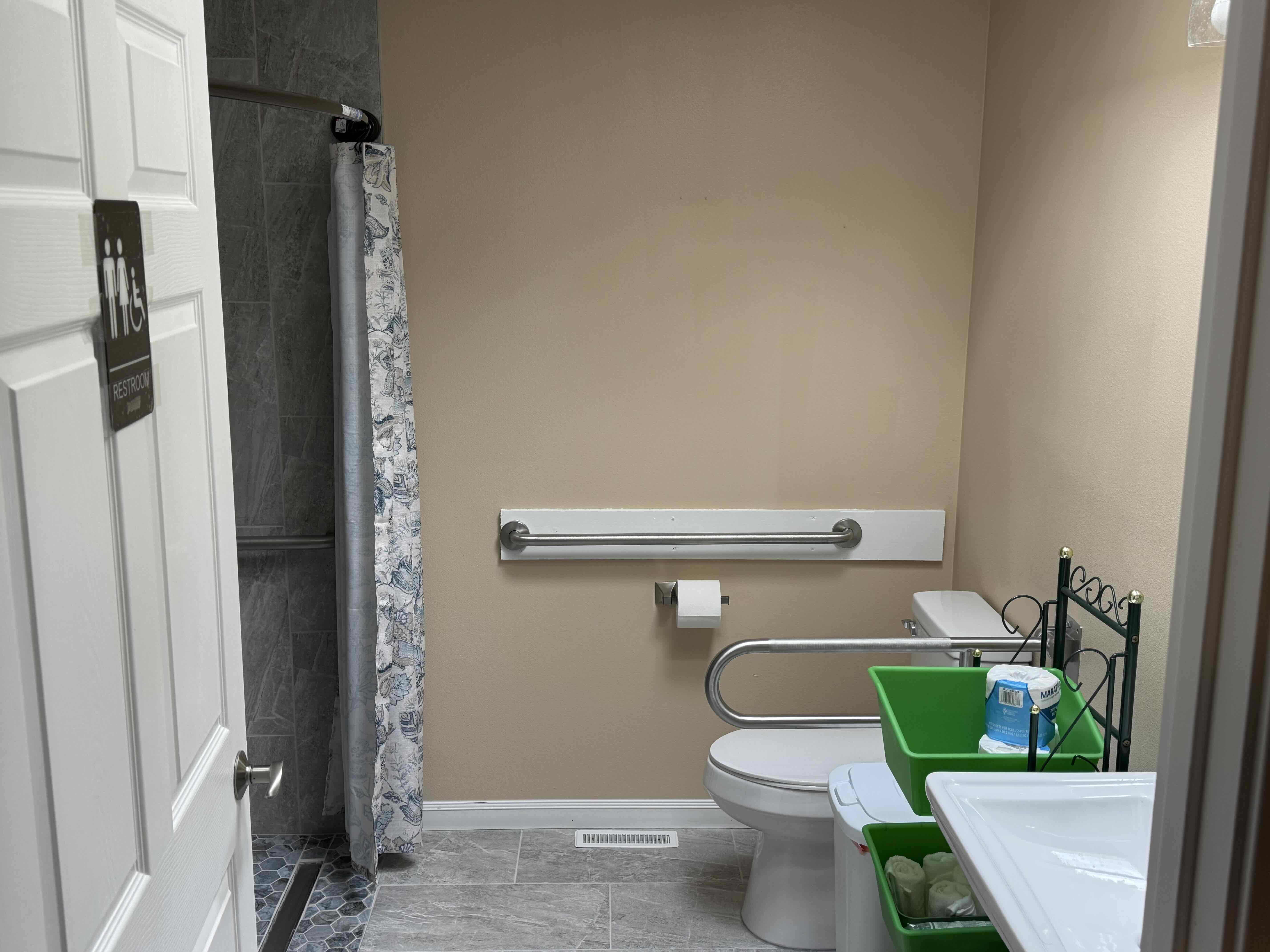 Emerald Care bedroom